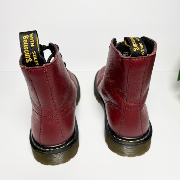 Dr. Martens Women’s Luana Leather Boots Cherry Red Smooth Sz 9 - Picture 11 of 16